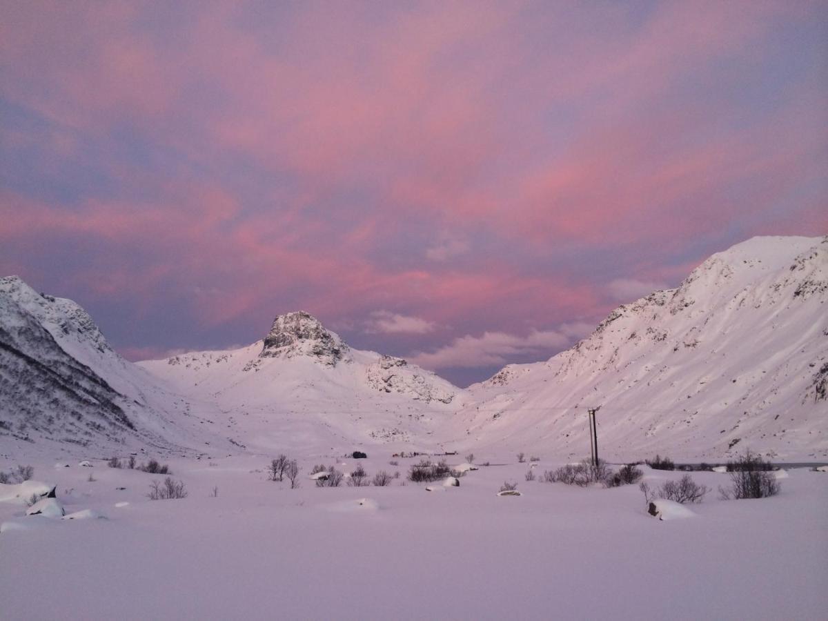 Flo Lofoten Nature Escape Valberg Exterior photo